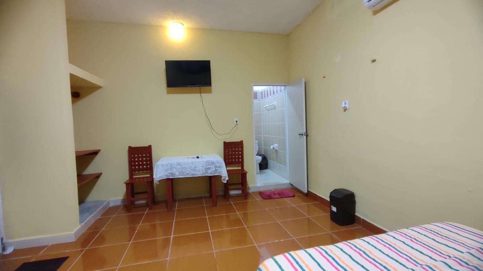Hotel Laguna Cobá Екстериор снимка
